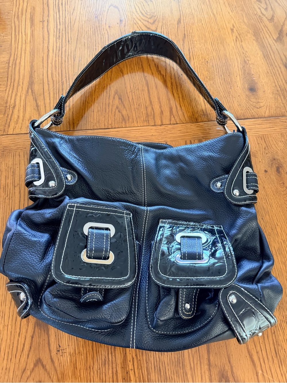 Classic Black Women's Shoulder Bag with Double Front Pockets